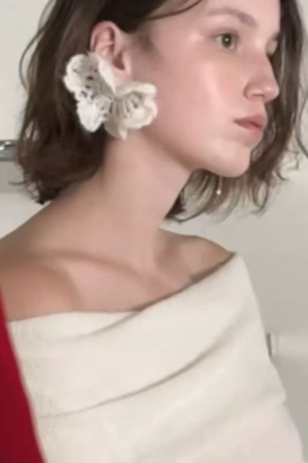 Handmade Finished Delicate White Flower Crochet Earrings -Elegant Accessories to Enhance Your Charm