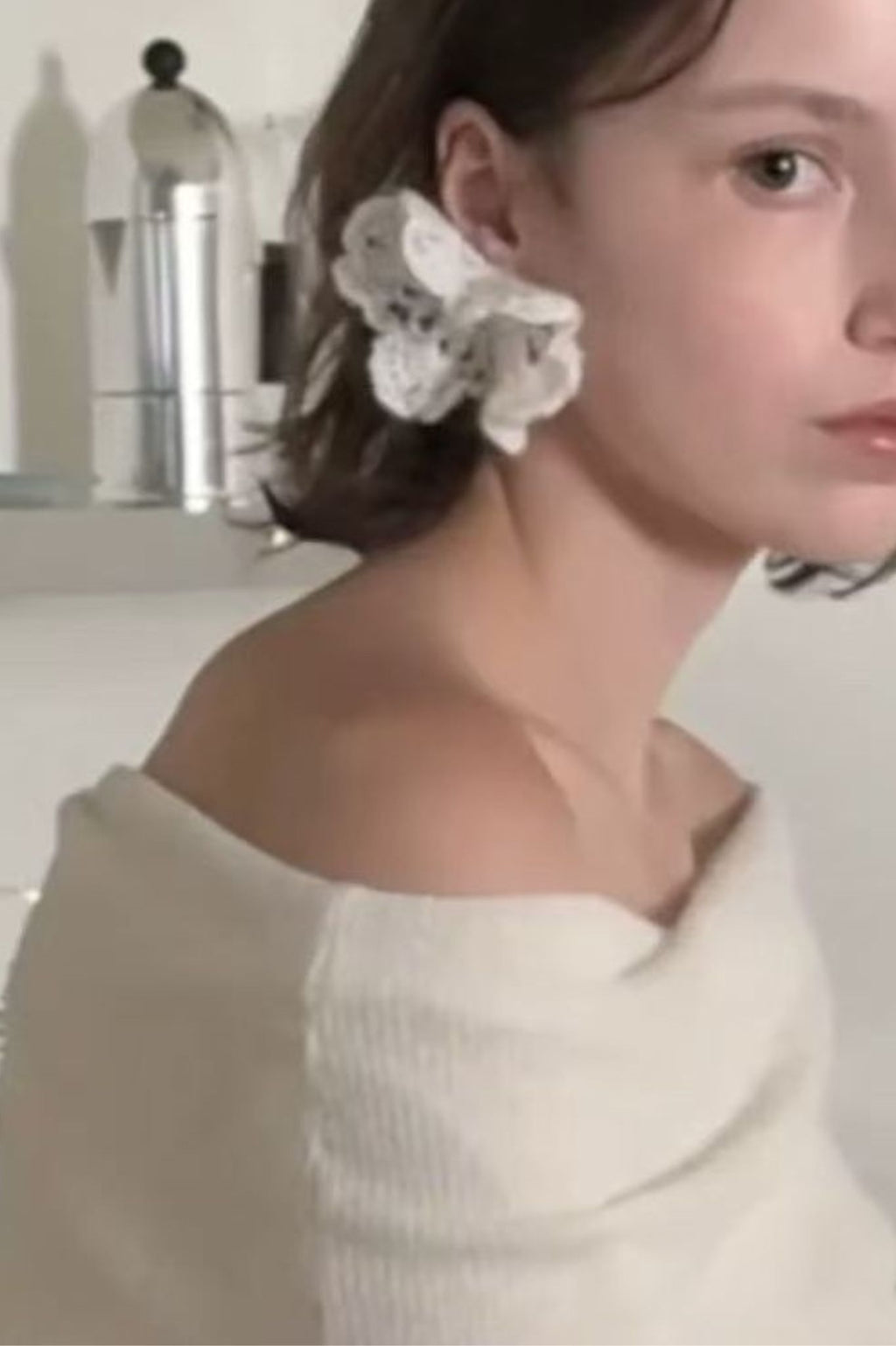Handmade Finished Delicate White Flower Crochet Earrings -Elegant Accessories to Enhance Your Charm