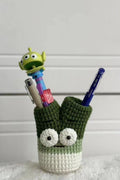 Fun Green Onion-Shaped Crochet Pen Holder - DIY Handmade Knitted Desktop Organizer
