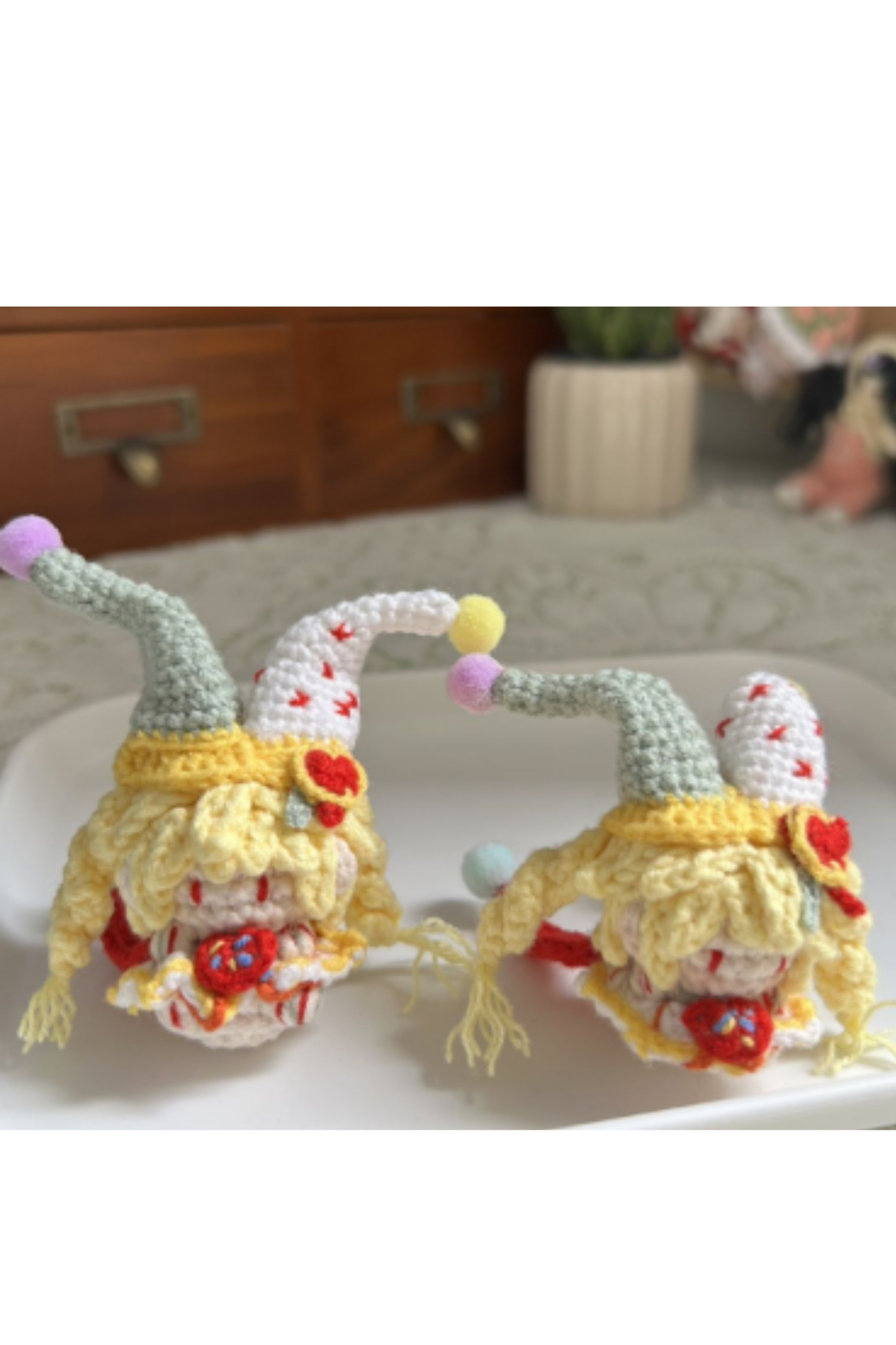 Finished Product Custom Infinity Nikki Game Fan Art - Handmade Crochet Keychain Charm（Carnival Night Clown Style）