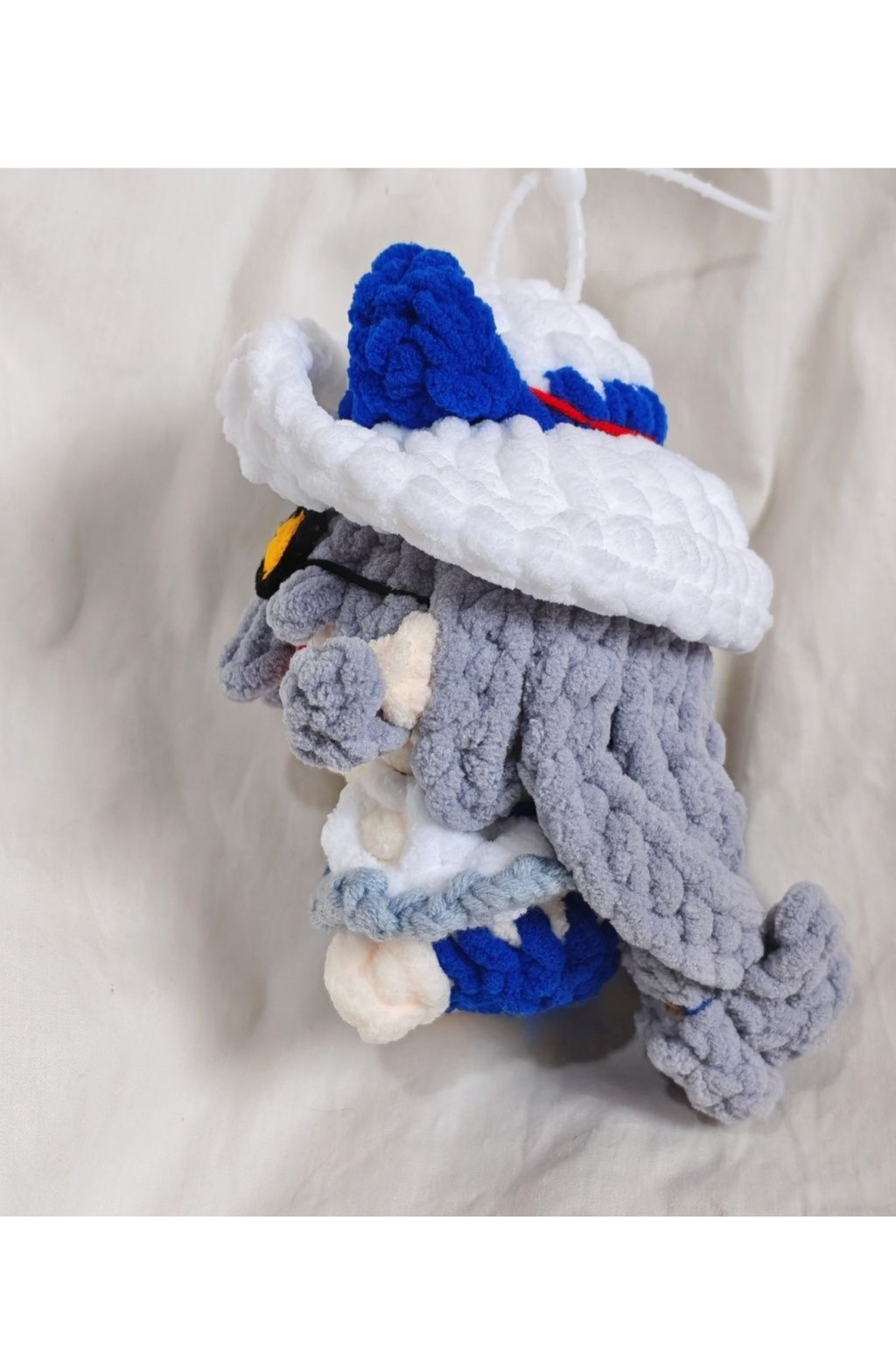 Finished Product Arknights Game Skadi Hand-Crocheted Finished Yarn Doll Keychain