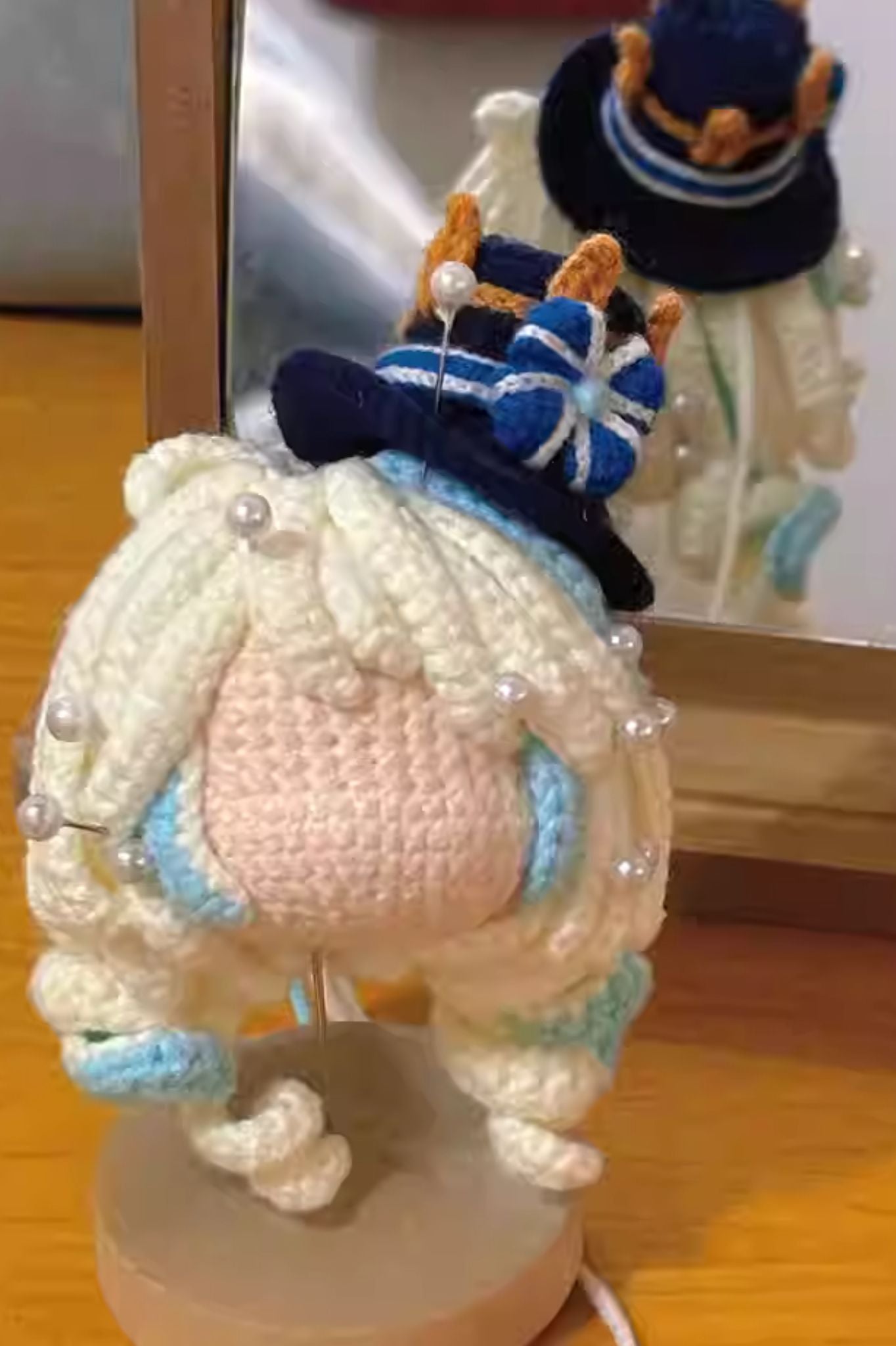 [Finished Product] Custom Genshin Impact Furina [Fan Art] - Handmade Crochet Keychain Charm