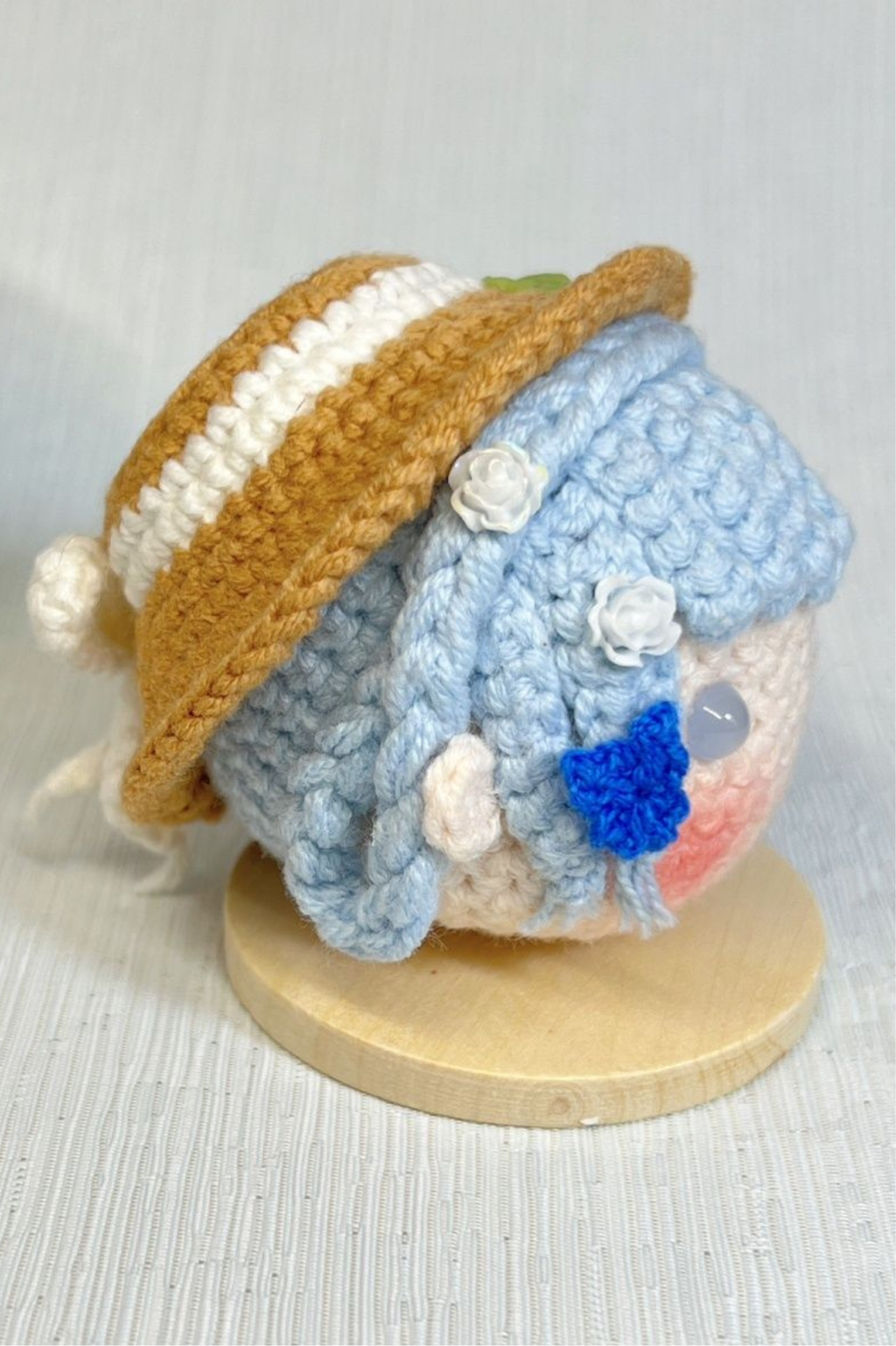 [Finished Product] Custom Kamisato Ayaka the Genshin Game Fan Art - Handmade Crochet Keychain Charm