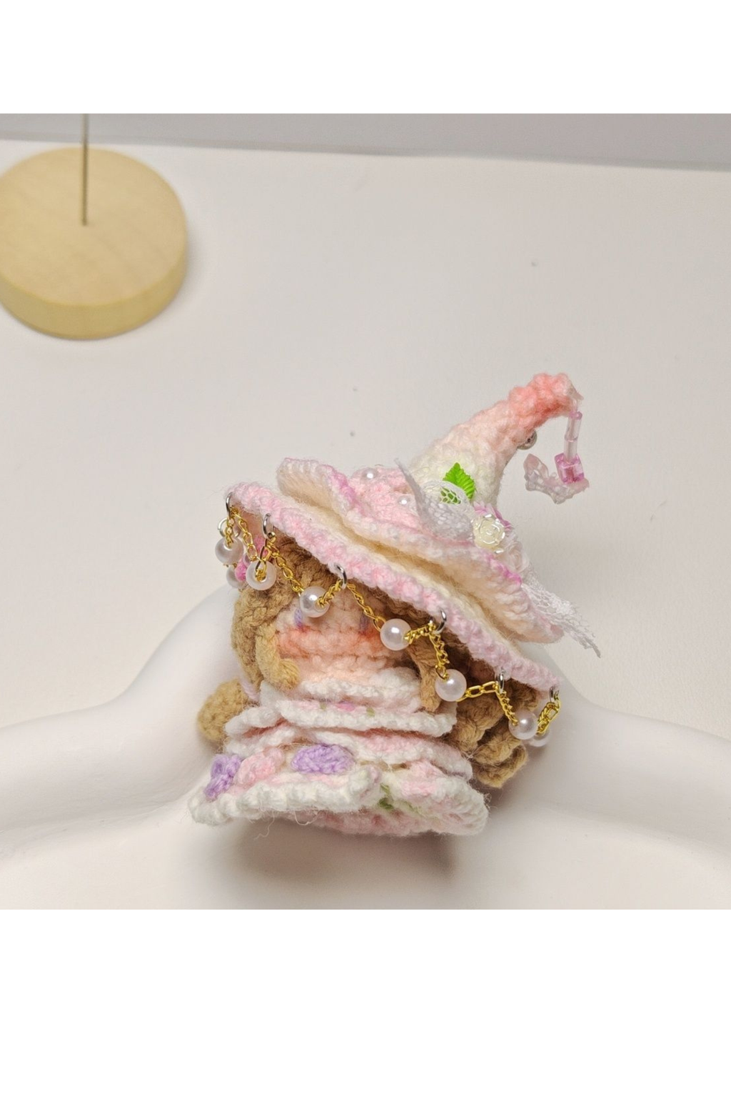 [Finished Product] Custom Infinity Nikki Game Fan Art - Handmade Crochet Keychain Charm（Witch-Themed Soft Candies）