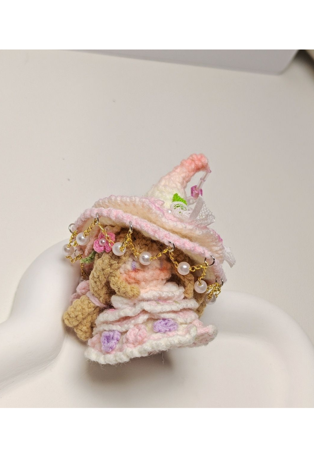 [Finished Product] Custom Infinity Nikki Game Fan Art - Handmade Crochet Keychain Charm（Witch-Themed Soft Candies）