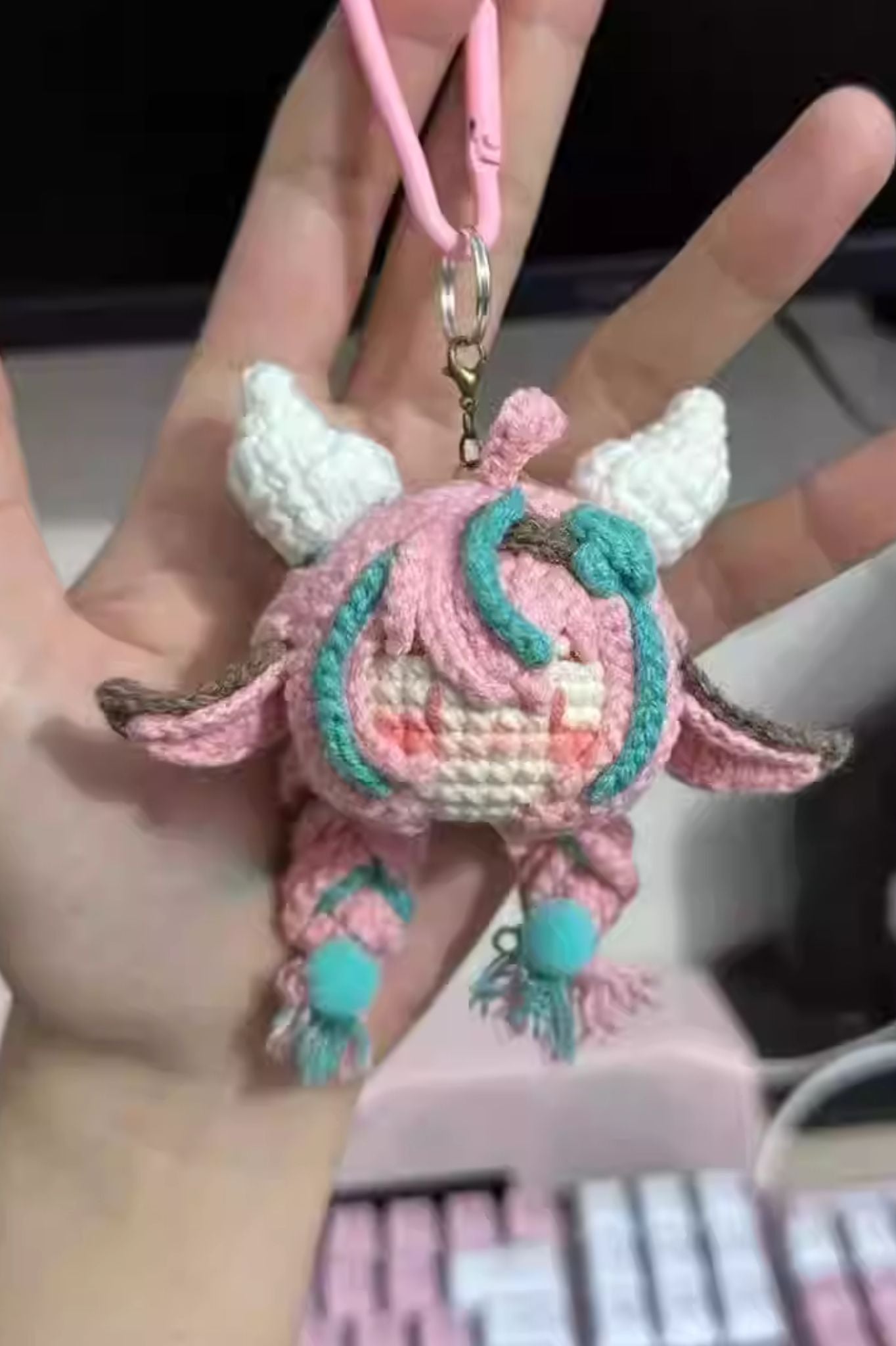 [Finished Product] Custom Genshin Impact Varissa Fan Art - Handmade Crochet Keychain Charm