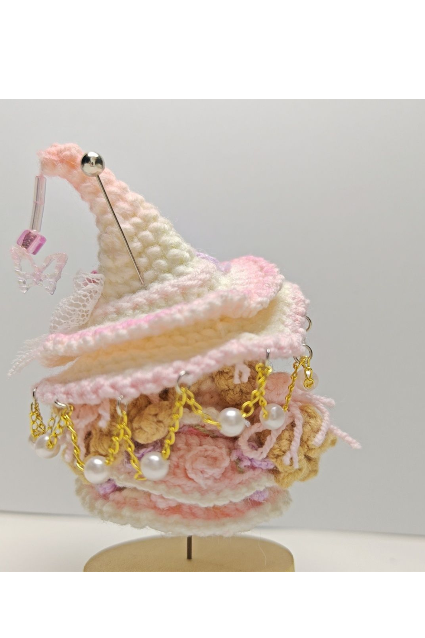 [Finished Product] Custom Infinity Nikki Game Fan Art - Handmade Crochet Keychain Charm（Witch-Themed Soft Candies）