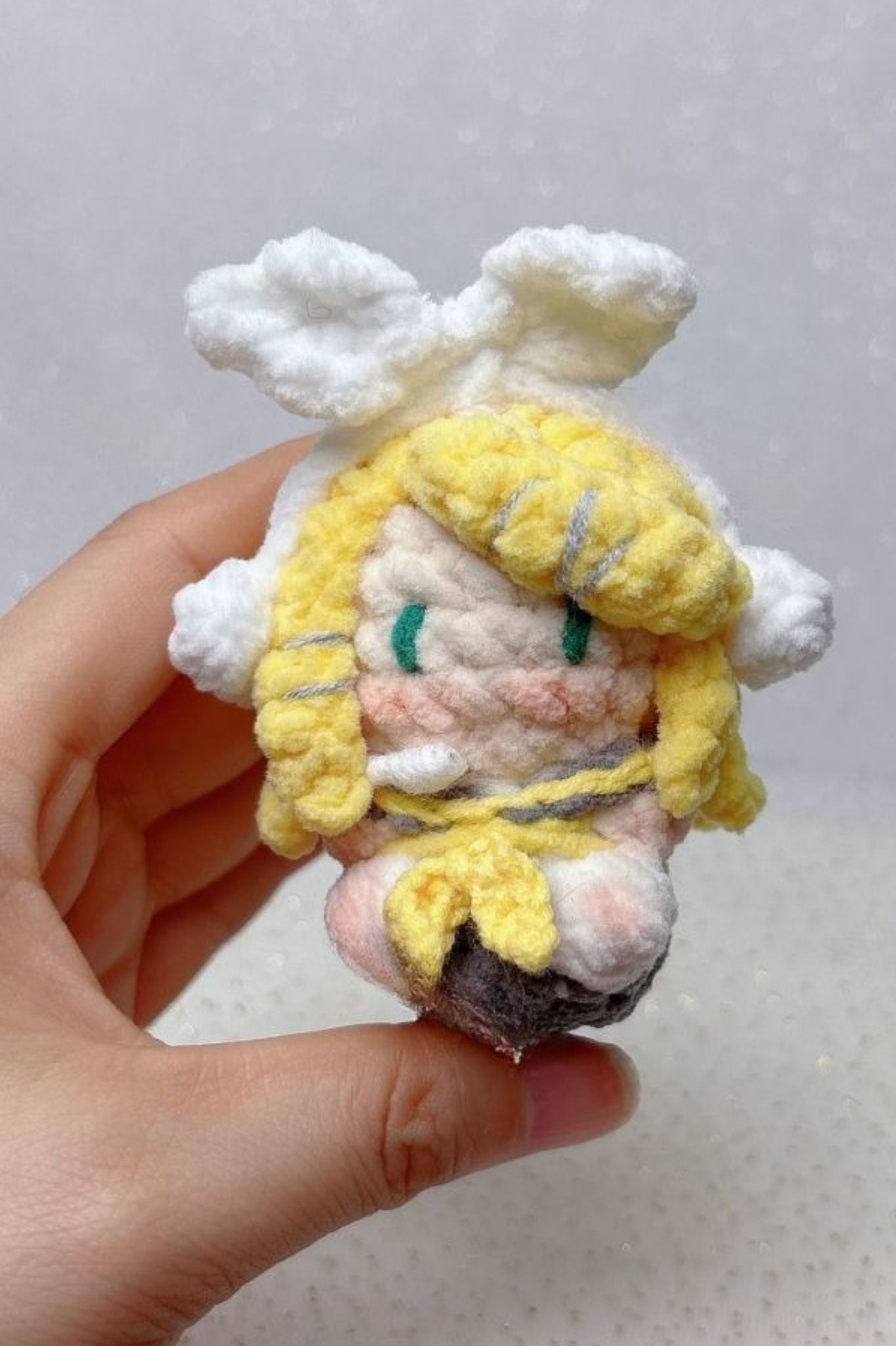 Handcrafted Vocaloid-Inspired Crochet Figures – Rin & Len Kagamine Dolls