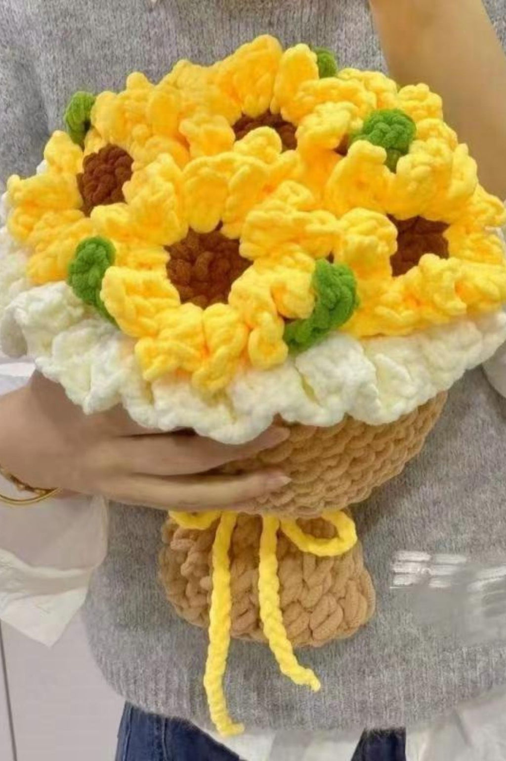 [Finished Product] Custom Sunflower Inspired Crochet Bouquet - Handmade Decor & Charm Collection