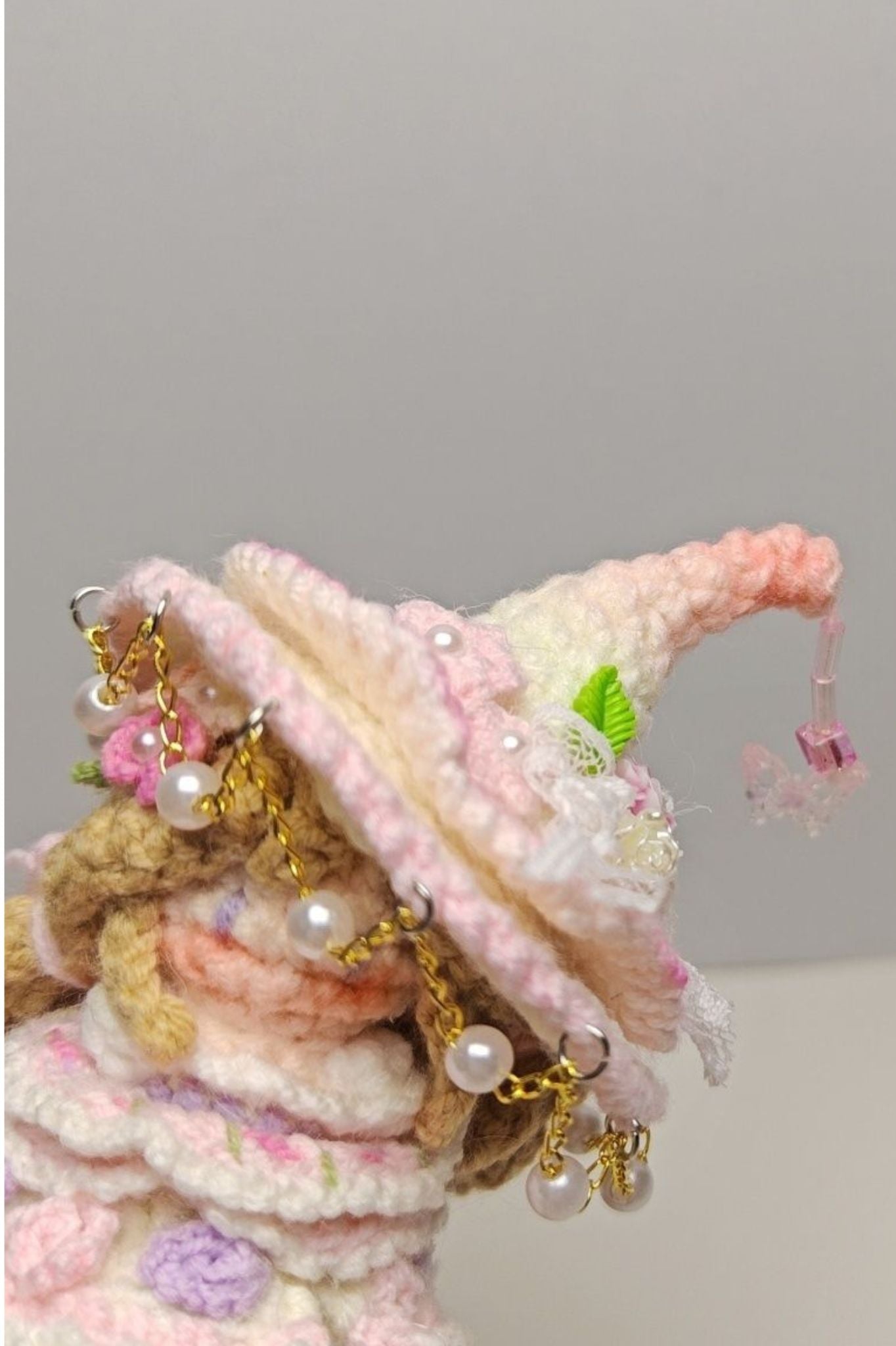 [Finished Product] Custom Infinity Nikki Witch Style Game Fan Art - Handmade Crochet Keychain Charm