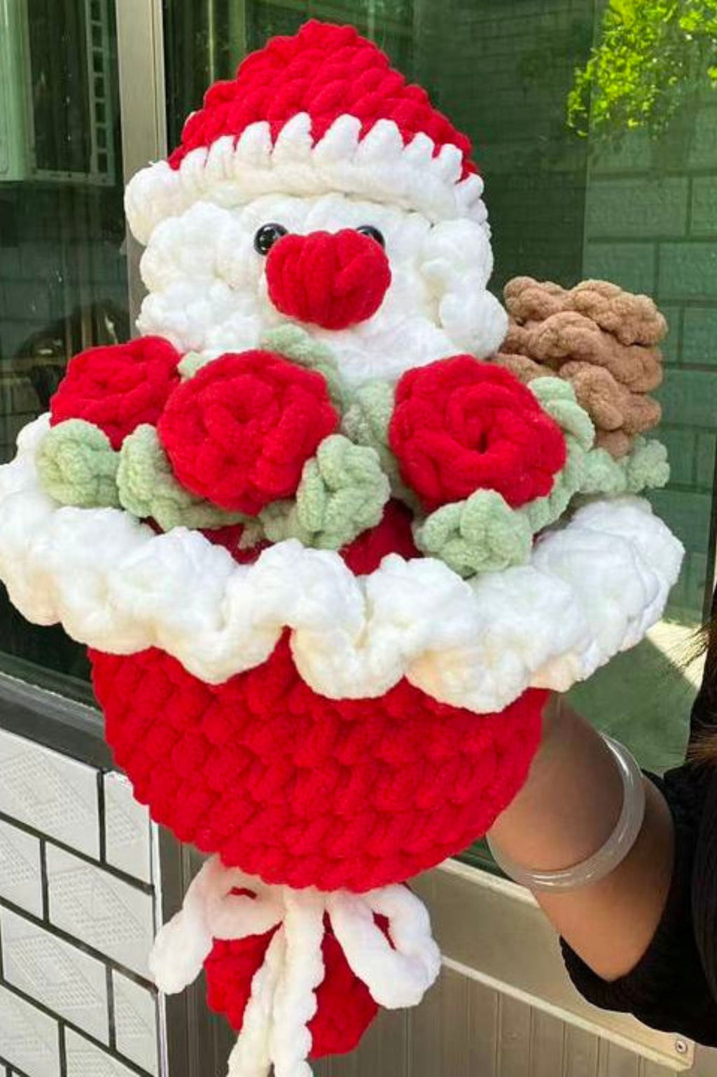 [Finished Product] Custom Christmas Santa Claus Inspired Crochet Bouquet - Handmade Holiday Decor & Charm Collection