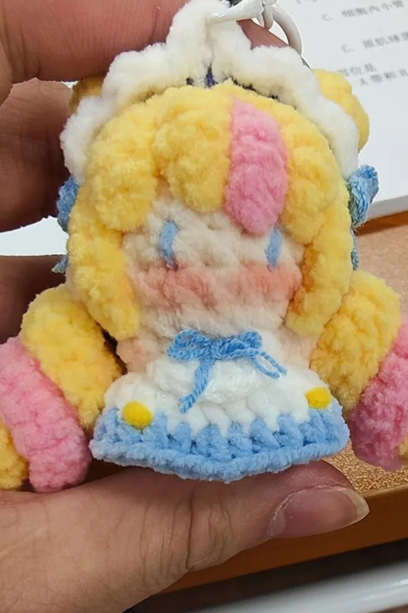 [Finished Product] Custom LOL Coffee Sweetheart Gwen Game Fan Art - Handmade Crochet Keychain Charm