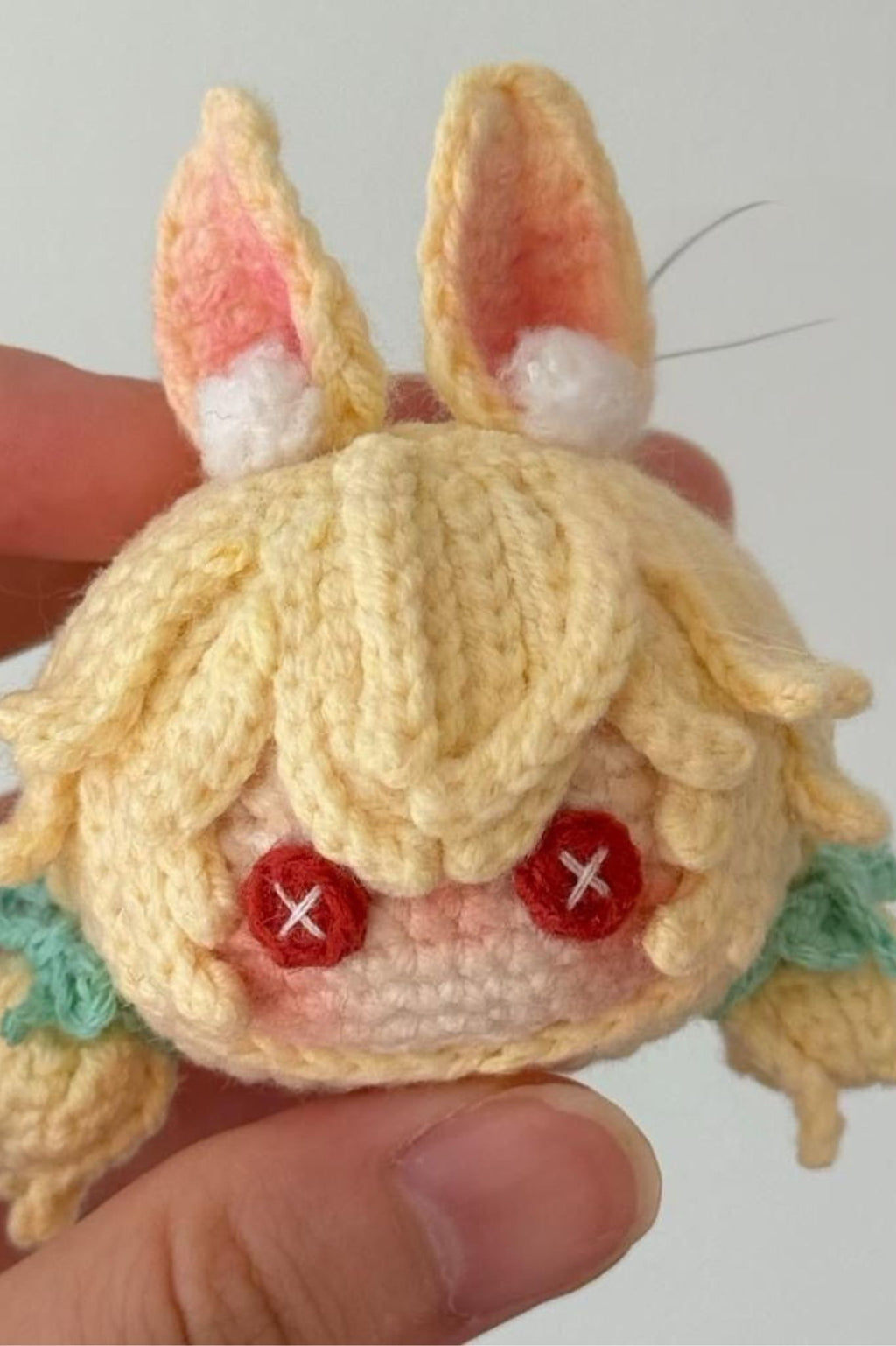 [Finished Product] Custom Identity V Journalist Xiao Yu Game Fan Art - Handmade Crochet Keychain Charm