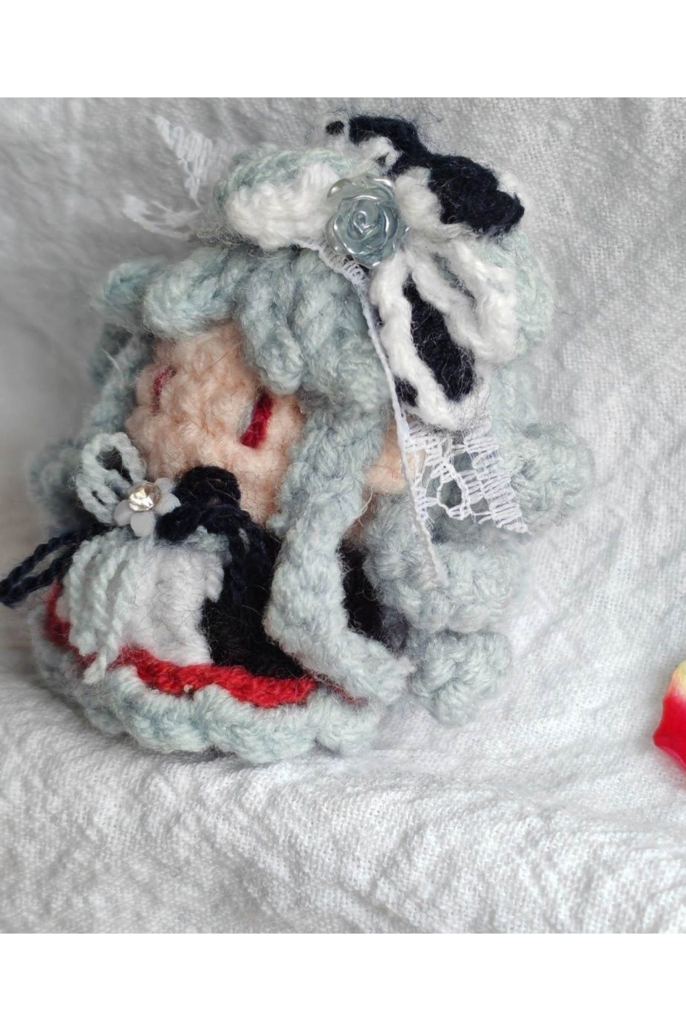 [Finished Product] Custom Infinity Nikki Witch Style Game Fan Art - Handmade Crochet Keychain Charm