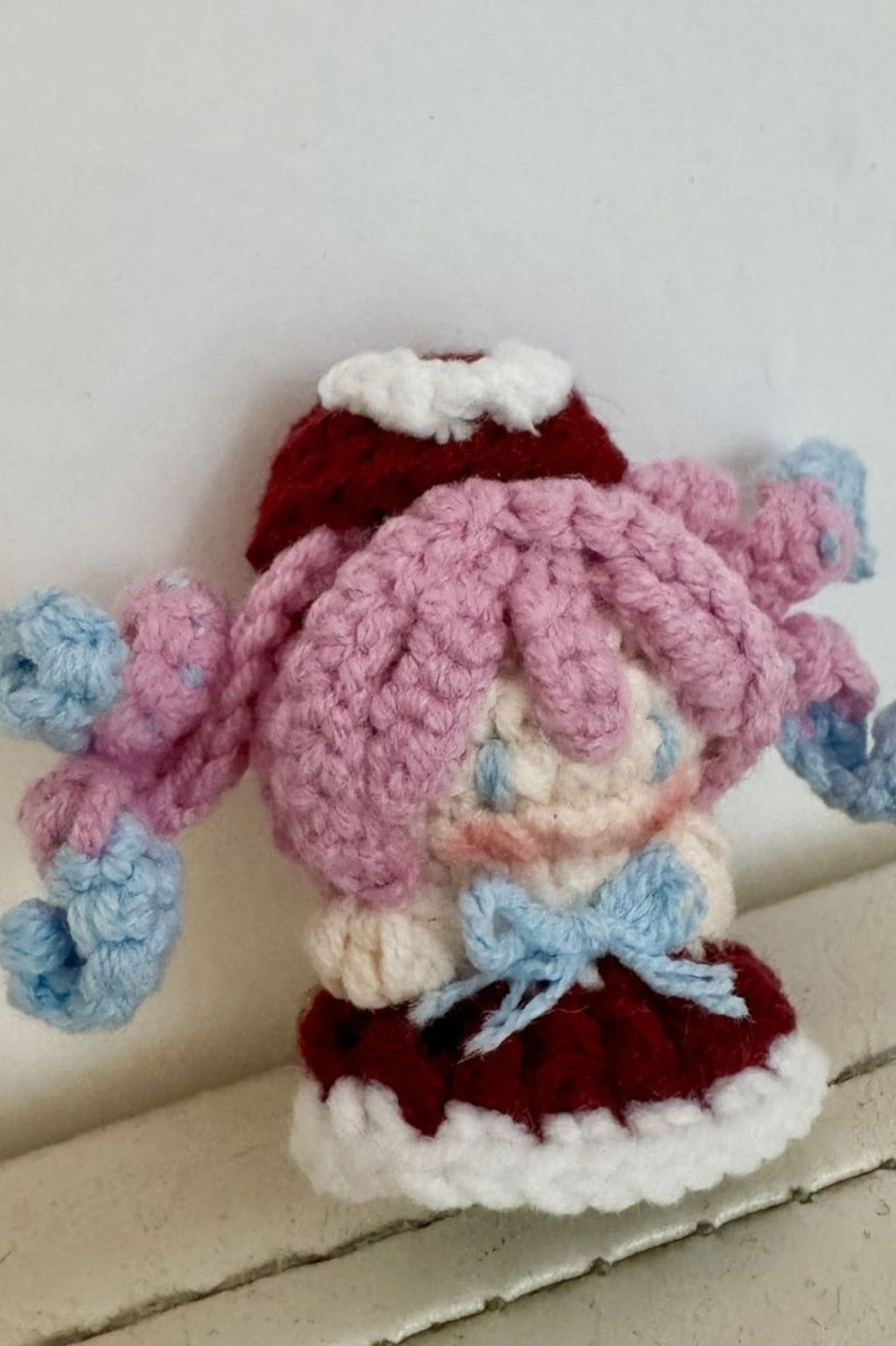[Finished Product] Custom Honkai Star Rail Hyacine Game Fan Art - Handmade Crochet Keychain Charm
