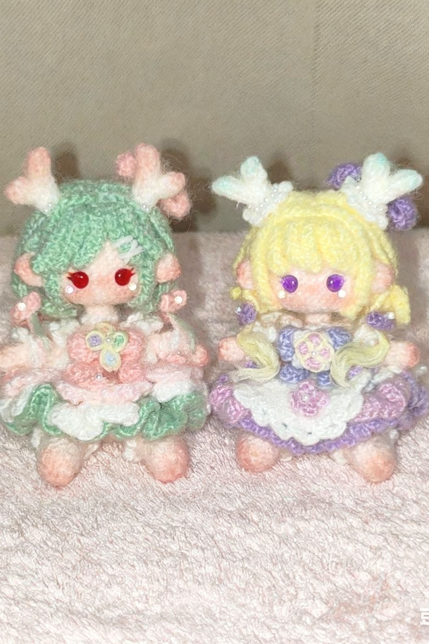 [Finished Product] Custom  Yao Time Wish & Time Prayer Skins Game Fan Art - Handmade Crochet Keychain Charm Set (7cm Tall)