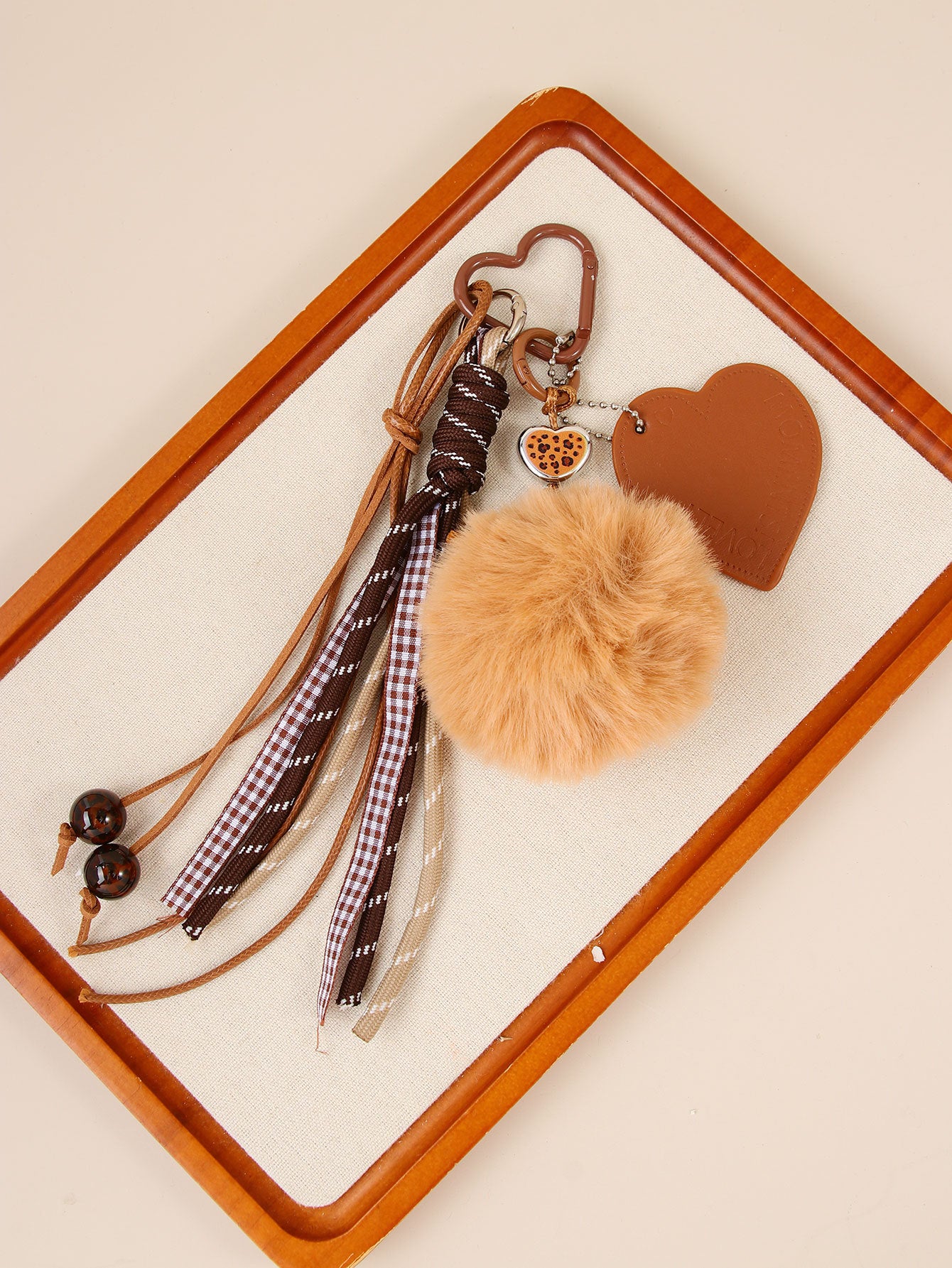 Stylish and cute pom-pom charms - bag decorations and personalized accessories and keychains